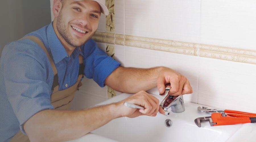 Handle or spout repair in Leachville, AR